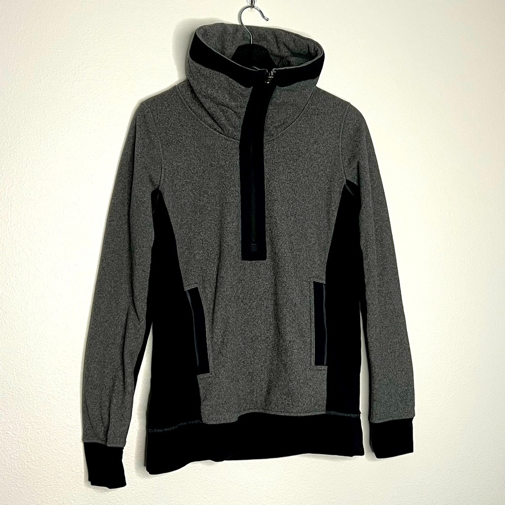 Lululemon Gray Fleece Pullover Sweater Sz 6